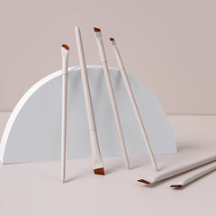 Porcelain White Angled Eyeliner Brush Set with Various Blade and Sickle Tips