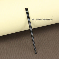 Flat Head Brushes Suitable for Eye Makeup, Eyebrow Detailing, Concealer Application with Foundation and Concealing Cream Beauty Brushes