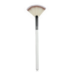 Professional Fan Makeup Brush