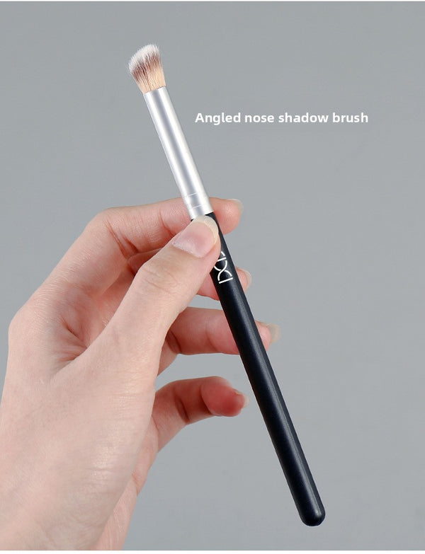 Eyeshadow Blending Brush Detail Brush for Nose Contouring Face Highlighter Brush Detail Brush
