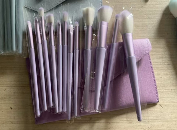 12pcs Makeup Brushes Set, Soft Bristle Eye Shadow Brush, Professional Eye Makeup Brushes Kit for Blending Concealer Eyebrow Eyeliner, Portable Cosmetic Brushes